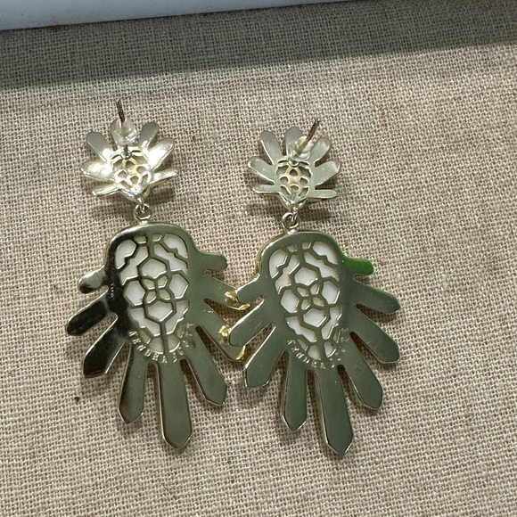 Kendra Scott White iridescent sterling earrings - Picture 2 of 2